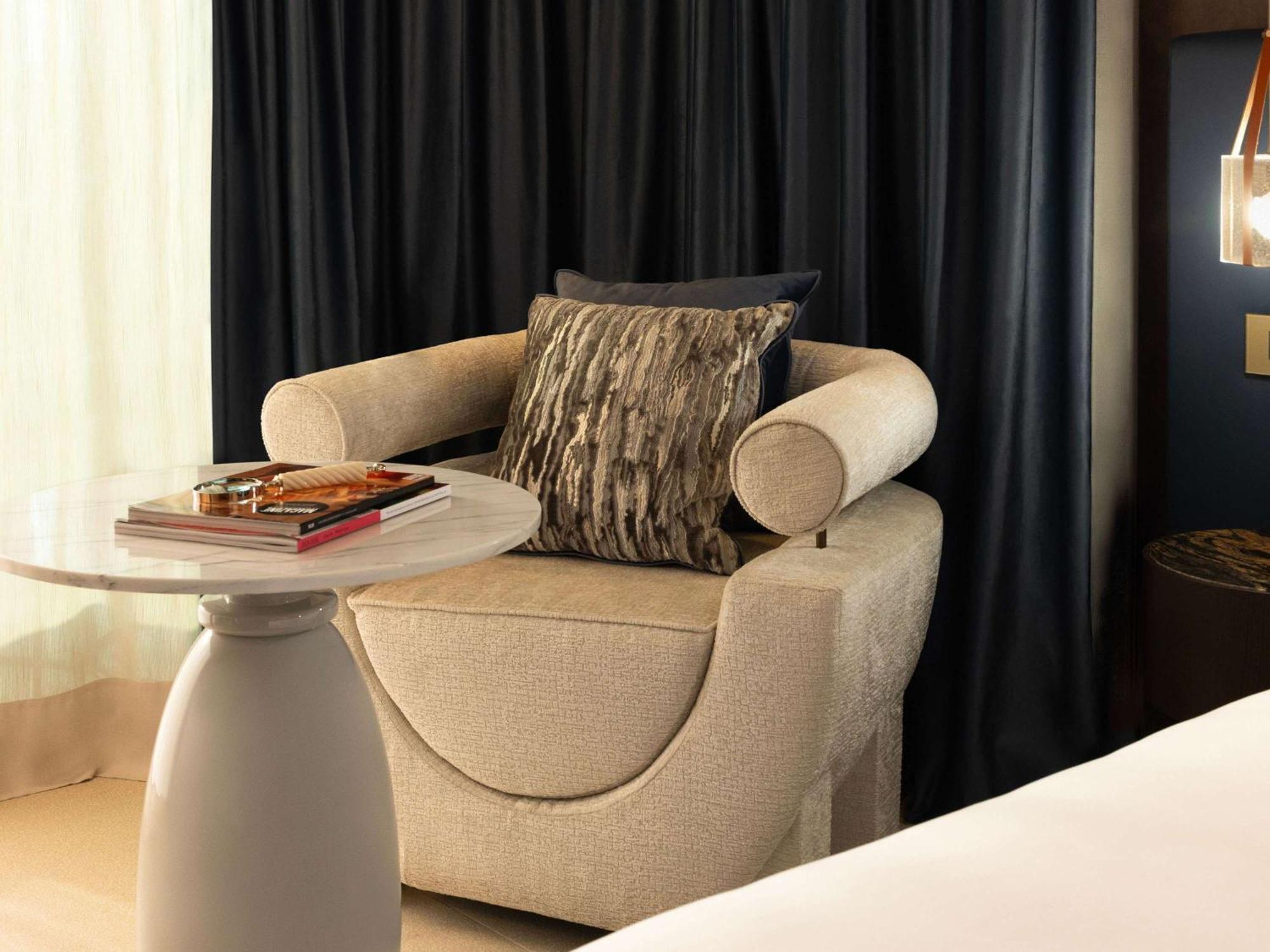Sls Barcelona Hotel Badalona Bagian luar foto