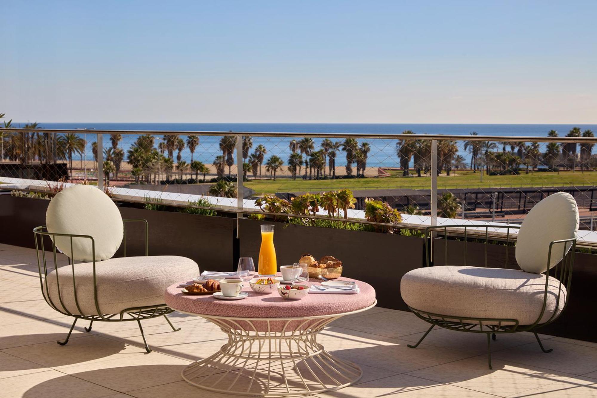 Sls Barcelona Hotel Badalona Bagian luar foto