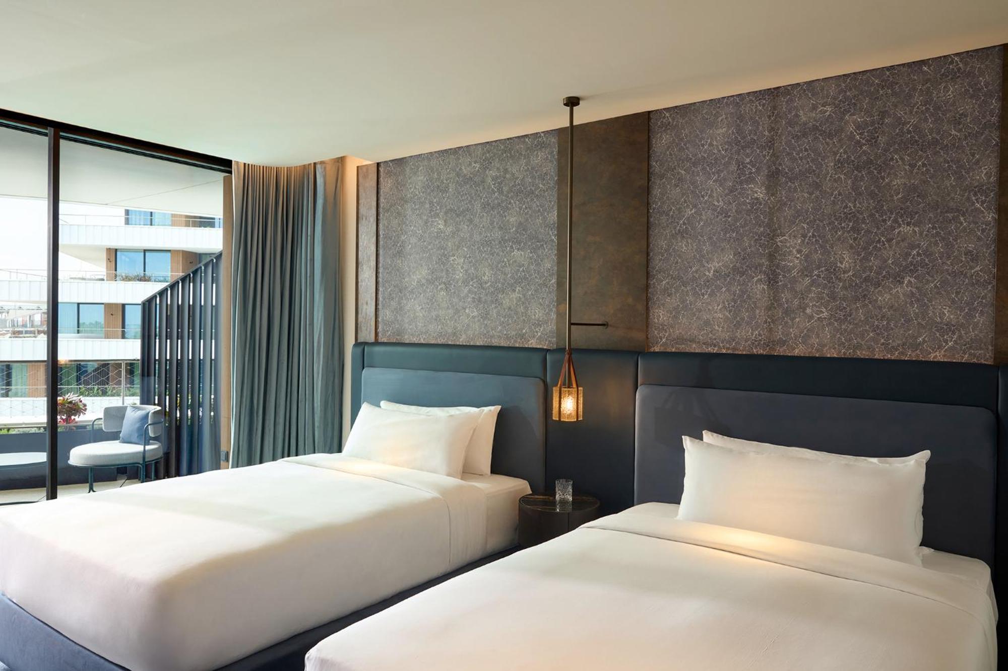 Sls Barcelona Hotel Badalona Bagian luar foto